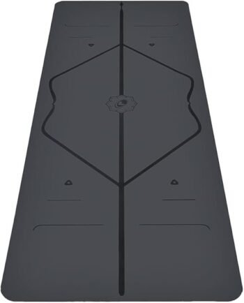 Liforme Original Yoga Mat – Free Yoga Bag Included – Patented Alignment System, Warrior-like Grip, Non-slip, Eco-friendly, sweat-resistant, long, wide, 4.2mm thick mat for comfort Visit the LIFORME Store