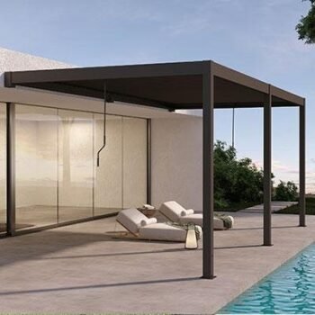 SUNNY INCH ® Pergola bioclimatique adossée à lames orientables en aluminium Pluton